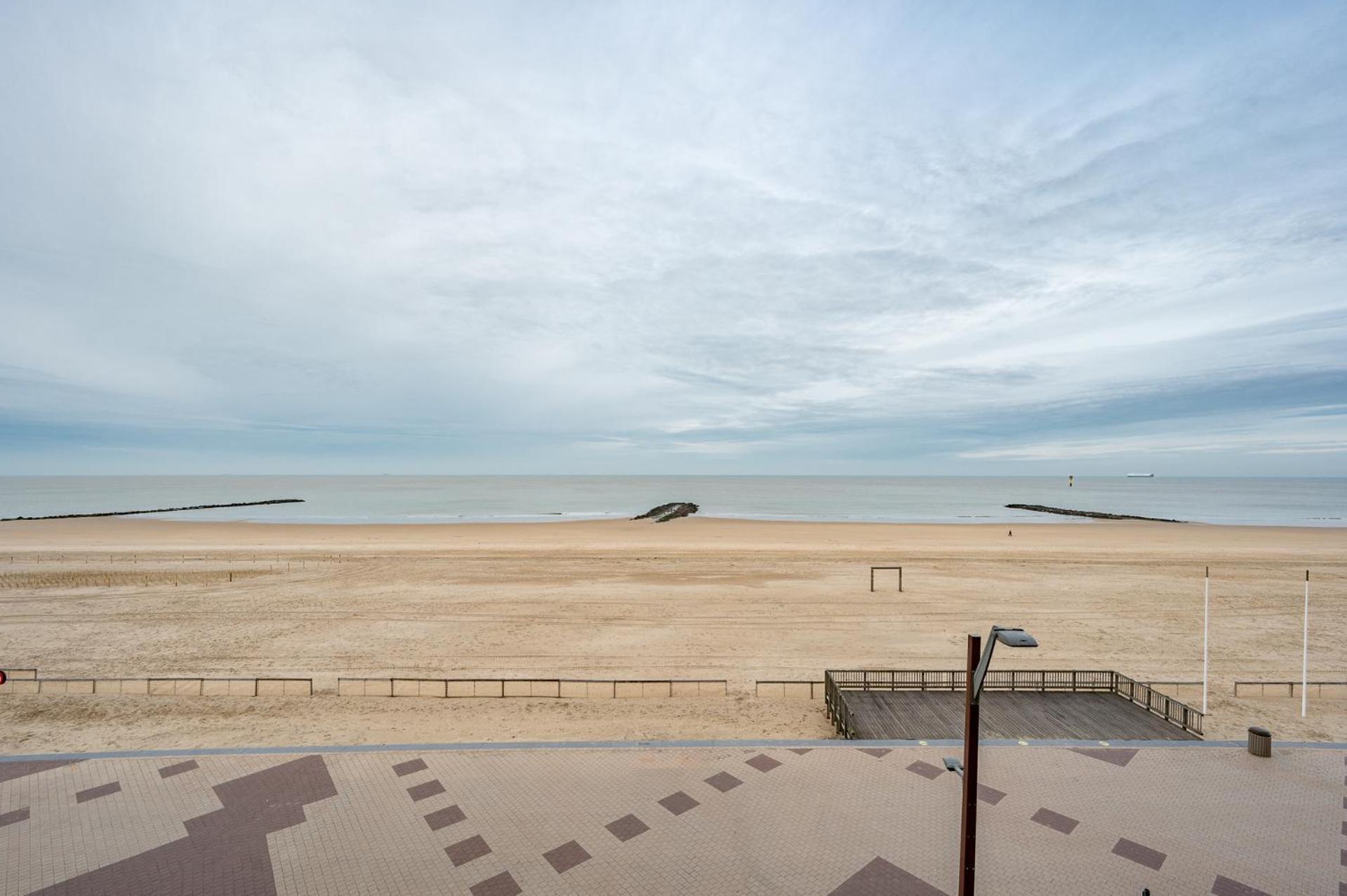 Appartementen Op De Zeedijk In Knokke Op De 3E En 4E Verdieping Van Logie Marie 外观 照片